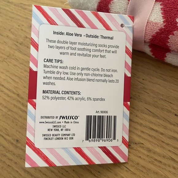 🆕 Spa Bella Cozy Knit Socks Valentine’s Hearts Print🆕 - Picture 7 of 8